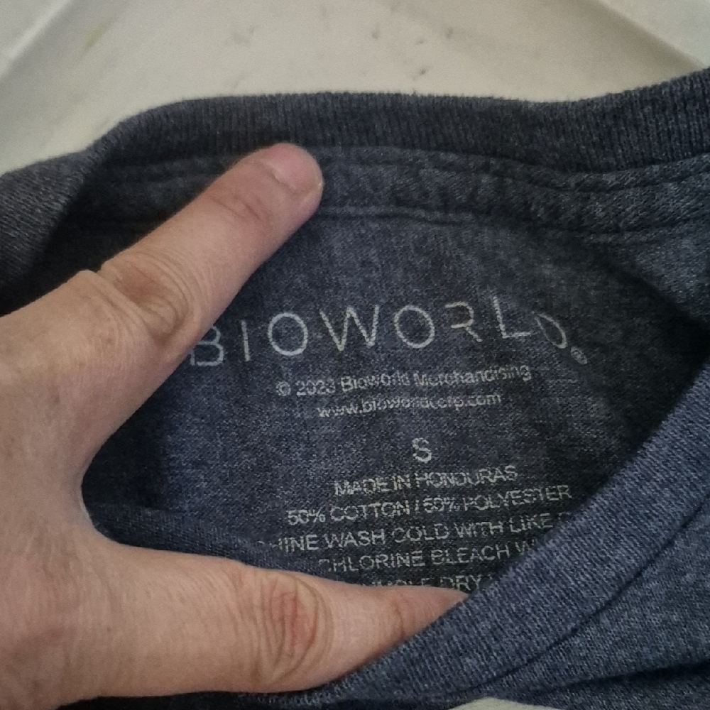 Bioworld Blue 'Keep Nature Wild' Tee - Picture 2 of 2